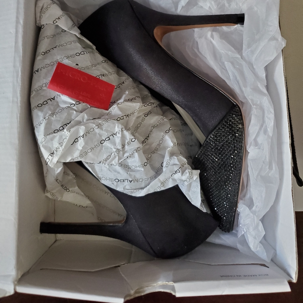 Black Heels - Aldo Sciortino - Picture 4 of 5